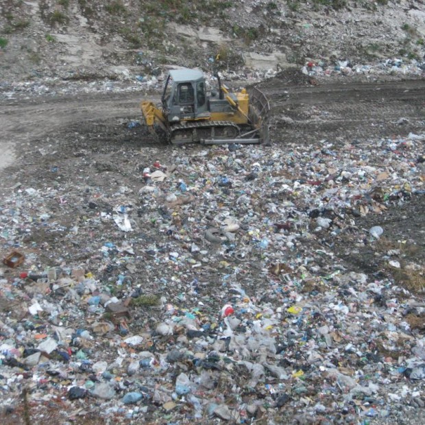 "Автомагистрали Черно море"АД ще изгражда третата клетка на Регионалното депо за битови отпадъци край Разград