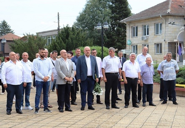 Анатоли Станев бе удостоен с плакет за заслуги към община Сливо поле