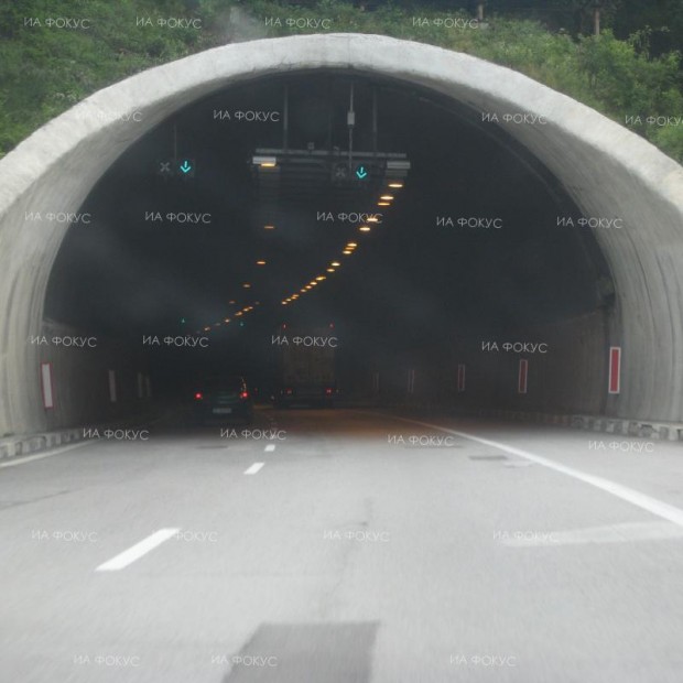 Отворени са офертите в обществената поръчка за надзор при ремонта на тунелите "Топли дол" и "Правешки ханове" на АМ "Хемус"