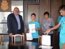 Кметът на Общината връчи грамоти на видински спортисти, участвали в "Игри – атлетика без граници"