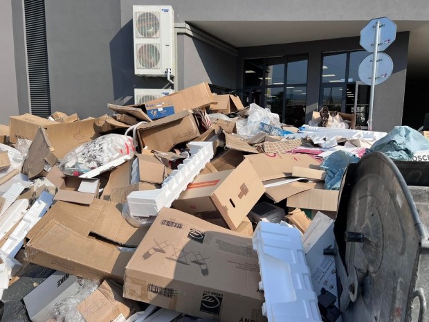 кметът на Тракия поде битка с боклука в района.Замърсяването и