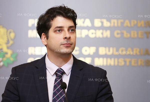 Атанас Пеканов: България поиска официално от Брюксел почти 2.7 млрд. лв. по Плана за възстановяване и устойчивост