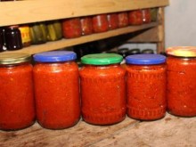 Скъпо ще ни излезе приготвянето на домашна лютеница тази година