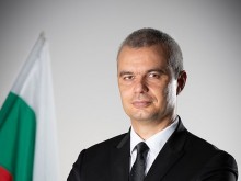 Костадин Костадинов: Отиваме на тези избори, за да гласуваме за това дали въобще България да продължи да съществува като държава