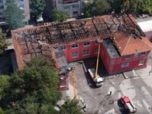 Пожарът в училище "Душо Хаджидеков" в Пловдив е потушен
