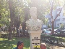 С горящи факли в Пловдив ВМРО отбеляза годишнината от смъртта на Тодор Александров