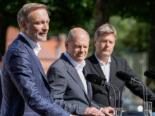 Една от управляващите партии в Германия поиска демонтаж на "Северен поток 2"