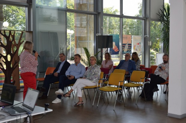 Община Бургас стартира изпълнението на проект Дигитална мрежа за синя