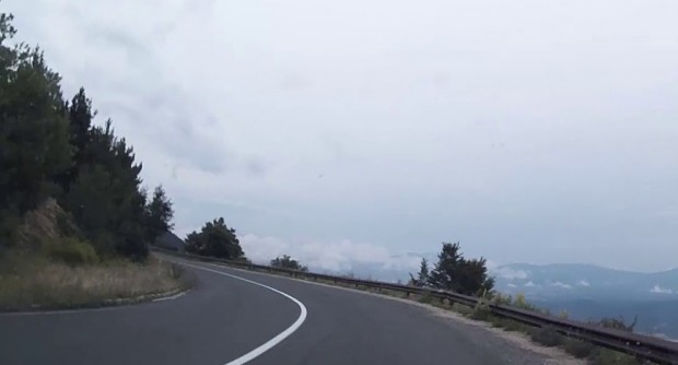 Затворен е проходът Троян-Кърнаре заради усложнената метеорологична обстановка
