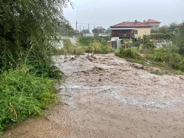 Медицински екипи от Пловдив помагат в Карлово