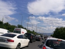 Възстановено е движението при км 159 в посока София на АМ "Тракия"