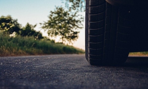 Движението по път Бургас - Царево в района на Аркутино се осъществява в една лента поради ПТП