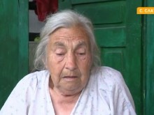 80-годишна жена от потопеното село Слатина: Вече нищо нямам