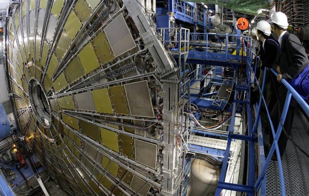 Европейската организация за ядрени изследвания (ЦЕРН) обмисля варианти за спиране