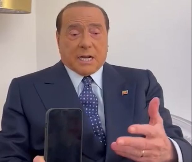 С необичайна шега бившият италиански премиер Силвио Берлускони взриви социалната
