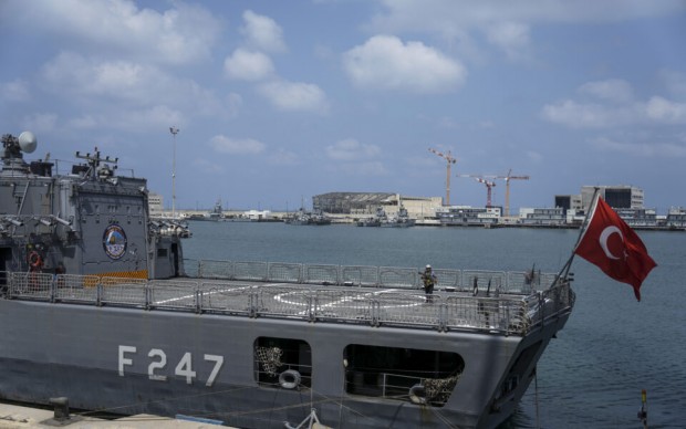 Турски военен кораб акостира в израелско пристанище за първи път от 10 години
