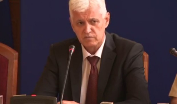 Министърът на отбраната ще отдаде почит на делото на дейците на Съединението