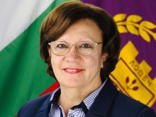 Корнелия Маринова, кмет на Ловеч: Съединението даде урок и на великите сили, че трябва да се съобразяват с малките народи