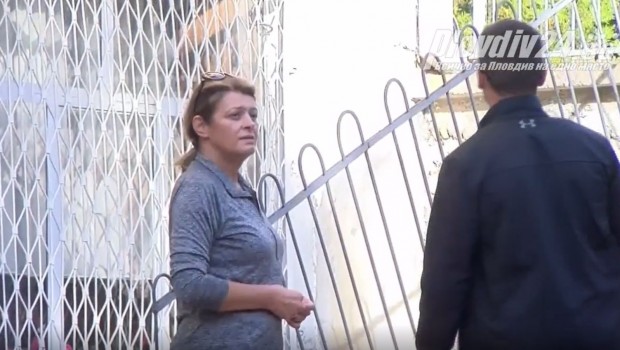 Съпругата на президента Десислава Радев се включи в почистването на