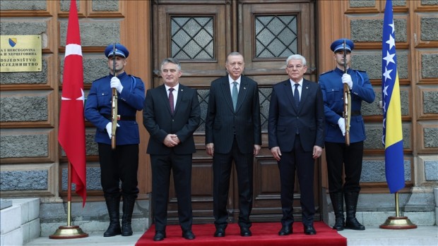 Ердоган начело с делегация от почти всички министри се срещна с лидерите на БиХ
