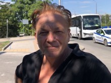 Шофьорът на фирмената кола: Бях спрял на пешеходна пътека, автобусът ме удари отзад