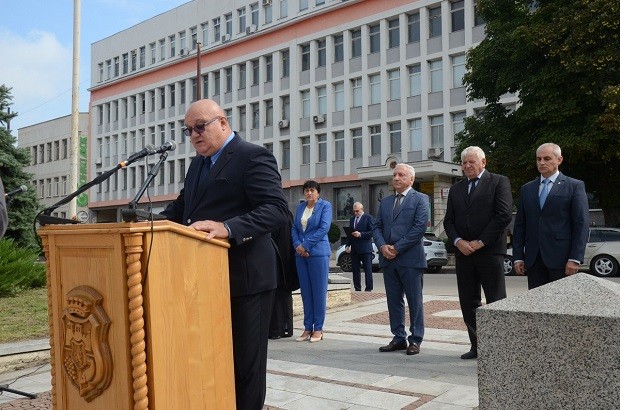 С тържествена церемония Видин отбеляза 137-ата годишнина от обединението на Източна Румелия с Княжество България