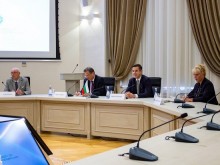 Министър Никола Стоянов проведе среща с енергийния министър Парвиз Шахбазов в Азербайджан