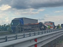 Пътни произшествия затрудняват движението по АМ "Тракия" в посока Бургас