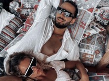 Папи Ханс лудна по секси мацка, не е гаджето му