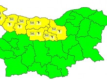 НИМХ: Жълт код за дъжд и гръмотевици е в сила за седем области на Северна България