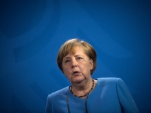 Ангела Меркел пише мемоарите си