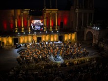 В две поредни вечери Виенският симфоничен оркестър изправи на крака публиката в Пловдив