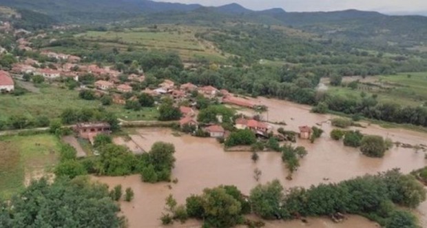 До дни започват изплащането на еднократните помощи на пострадалите от наводненията