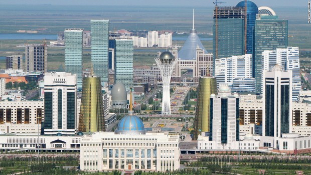 Нур-Султан отново става Астана, реши президентът на Казахстан