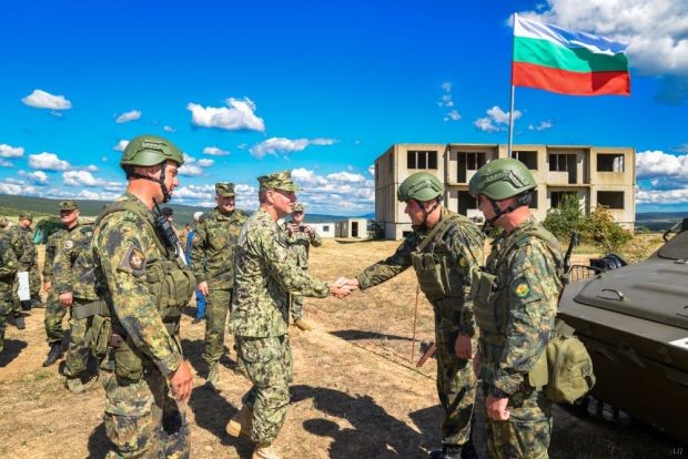 Български и американски военнослужещи демонстрираха способности в съвместни действия
