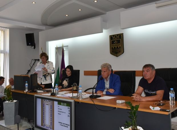 Кметът на Ловеч ще дарява повишението на заплата си за благотворителност