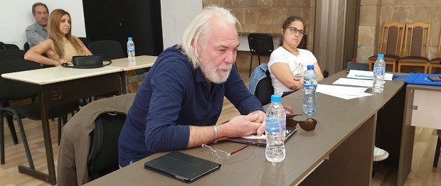 В Дупница препитаха кандидата за директор на общинския театър