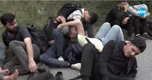 Турската жандармерия е заловила 146 мигранти готвещи се да влязат нелегално в България