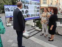 Откриха фотоизложба, посветена на 100 години от рождението на Атанас Кръстев – Начо Културата
