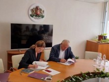Кметът на Смолян подписа споразумение по проекта за рехабилитация и модернизация на системата за осветление на града