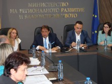 След сигнал, министър Шишков проверява забавени плащания към фирма, ремонтирала пътища в Северна България