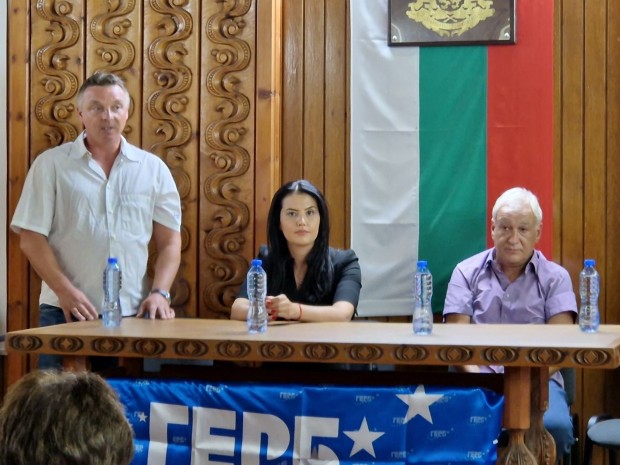 Розалин Петков и Десислава Трифонова, ГЕРБ: ВМЗ ЕАД - Сопот трябва да бъде развивано, а не приватизирано