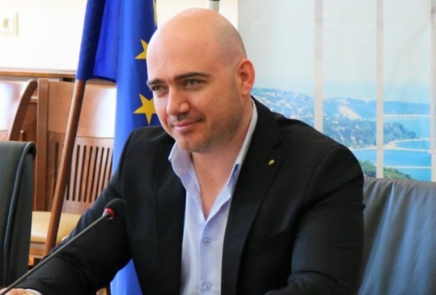 Илин Димитров: Министерството на туризма е крайно недофинансирано, а това е лицето на страната ни пред целия свят