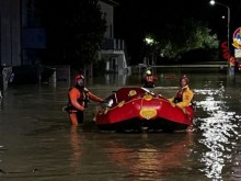 Най-малко 8 души са загинали при проливни дъждове в Централна Италия