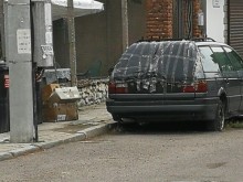 Старите автомобили по улиците в Пловдив ще си стоят там по 3 месеца