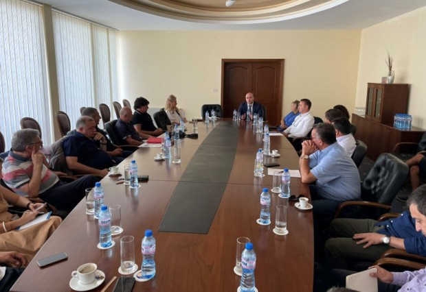 Министър Димитров проведе работна среща с концесионерите и наемателите на
