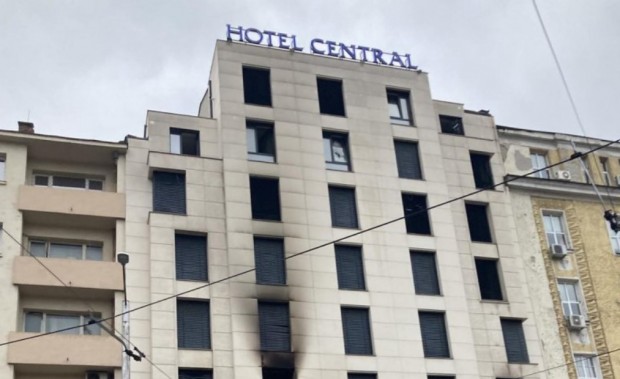 Запали се хотел в центъра на София, няма жертви и пострадали хора