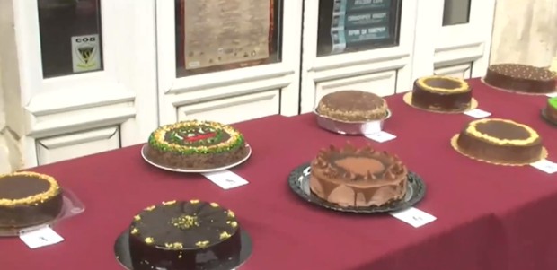 </TD
>В събота в Русе се провежда фестивал на торта Гараш.