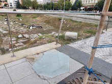 Опасност дебне в самия център на Пловдив, Общината нехае