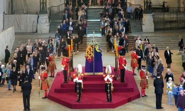 Един милион души се очакват на погребението на Елизабет II